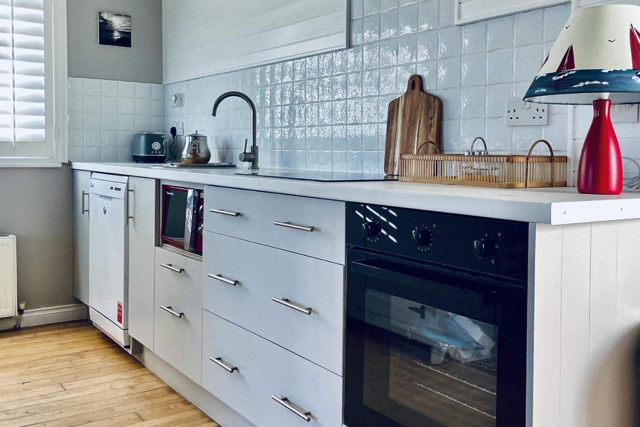 Wavecrest Holiday Cottage By Trident Holiday Homes ガリーボー エクステリア 写真